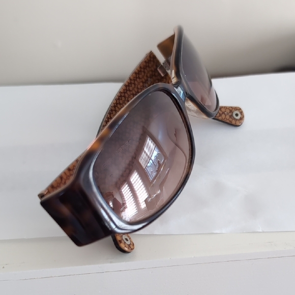Coach Accessories - Coach KERI S (464) Tortoiseshell Gradient Women's Sunglasses